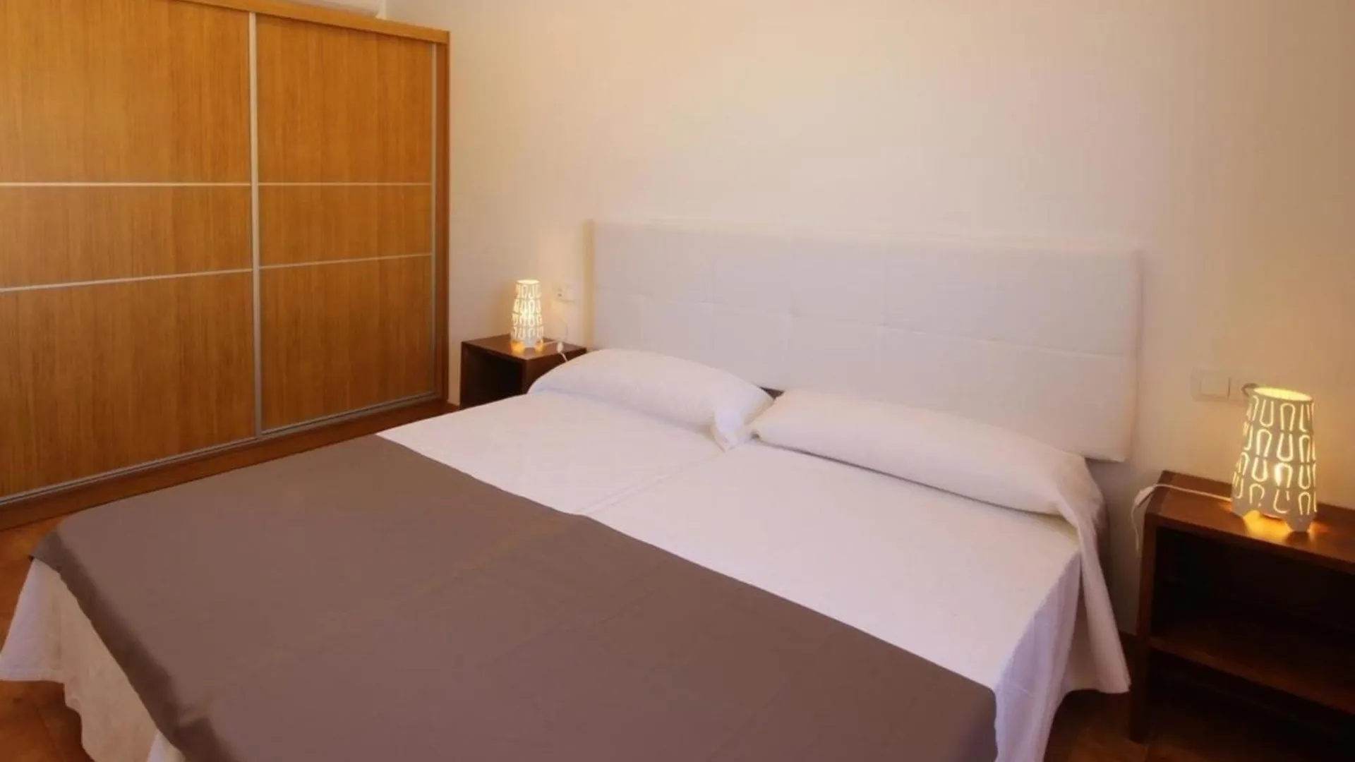 Wohnung Mit Pool, Garten, Terrasse Und Grill Campos 0*,  Spanyolország