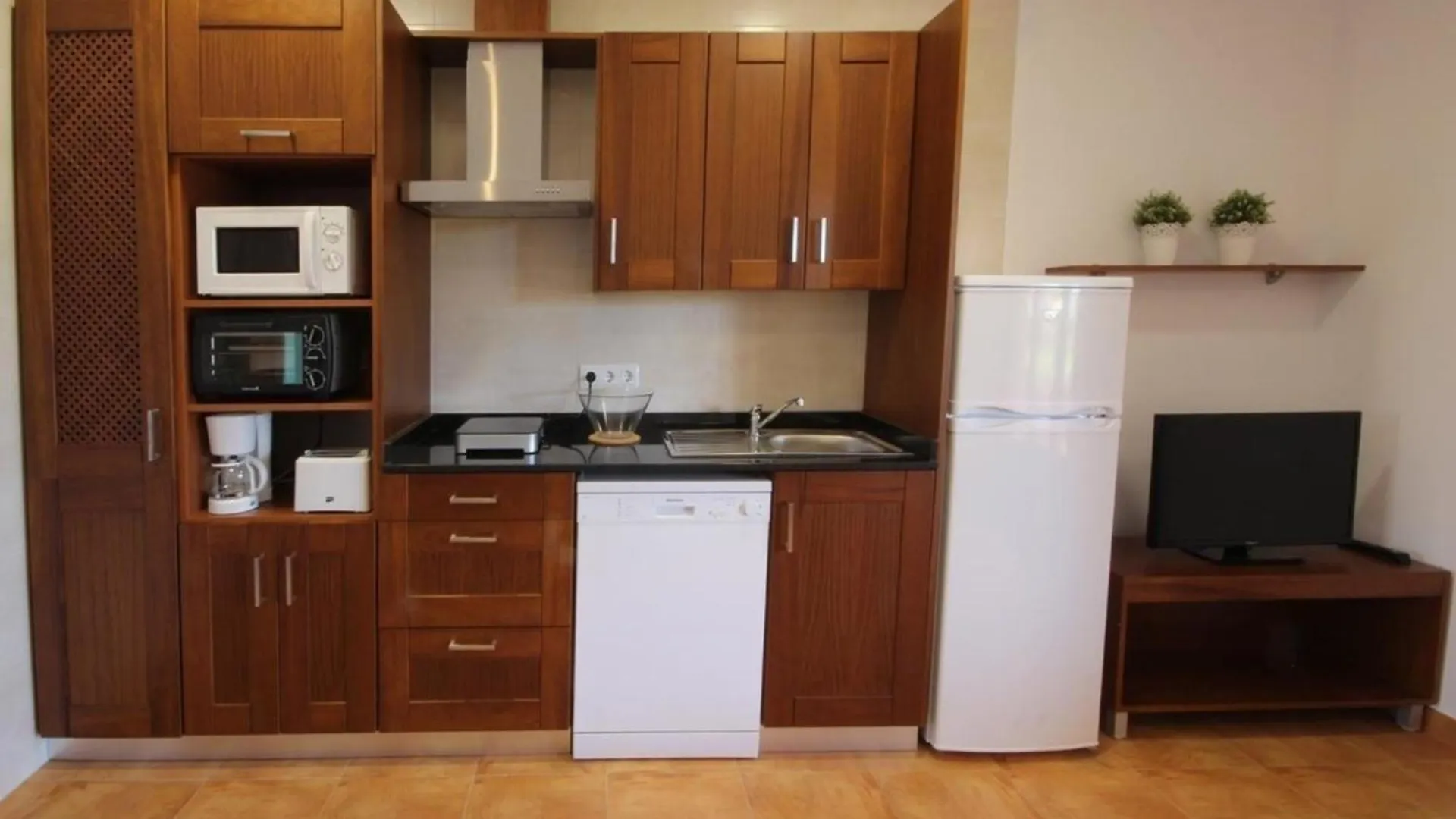 Wohnung Mit Pool, Garten, Terrasse Und Grill Campos Apartman